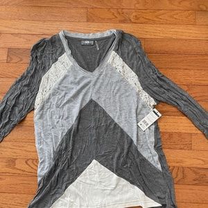 NWT- LS  Petite. XL LS Shirt